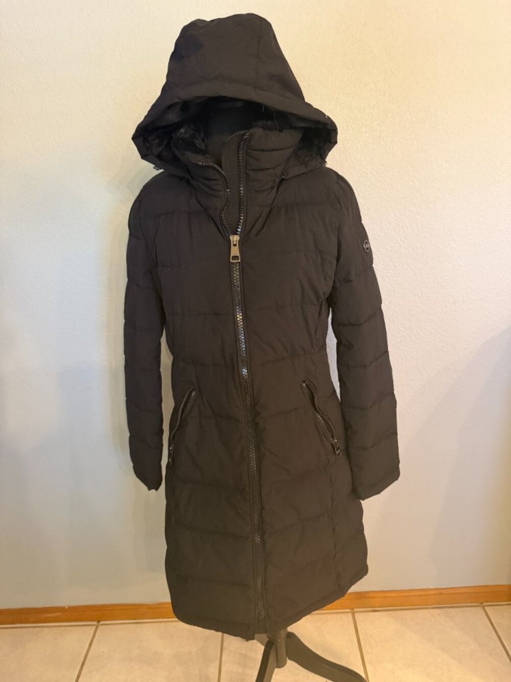 Andrew Marc Stretch Long Puffer Coat Black Faux Fur Collar Size S